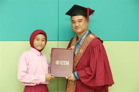 Jalan indah 1 taman universiti indah 43300 seri kembangan. UTM 'Graduankan' Pelajar SK Taman Universiti 4 | UTM NewsHub