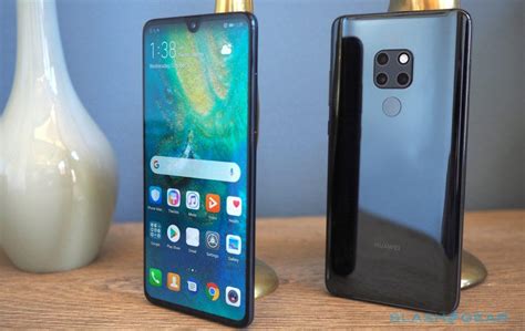 But the phone has a lot more going for it: Huawei Mate 20 Pro hands-on: Gunning for iPhone XS - SlashGear