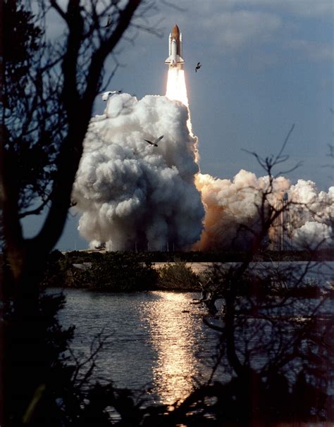 Launch Of Columbia Sts 80 Nov 19 1996