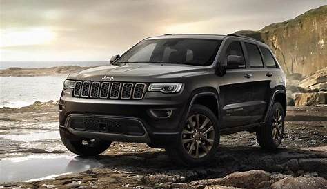 2017 Jeep Grand Cherokee gets new shifter, electric steering, stop
