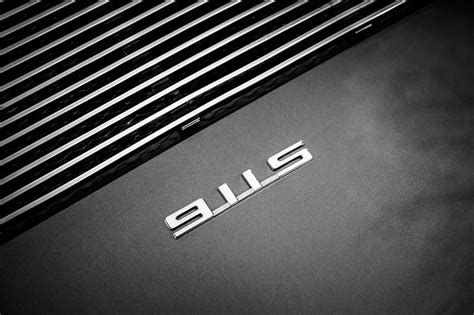 Porsche 911 S Targa Emblem Ck0096bw Photograph By Jill Reger