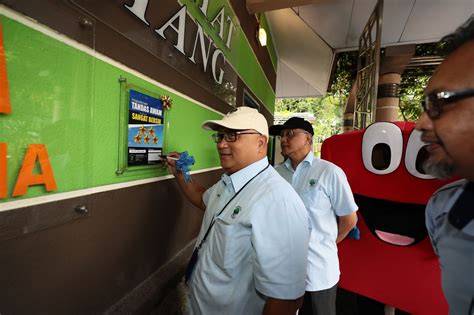 Pejabat kerajaan tempatan, dewan bandar raya. Perbadanan Putrajaya Sasar 100 PeratusTandas Awam ...