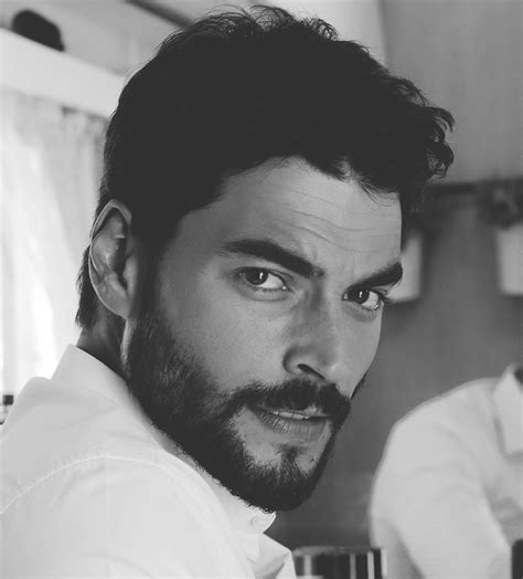 Akin Akinözü Como Miran Aslanbey En El Set De Hercai Turkish Men