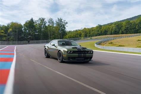 Demon Be Damned Dodges 797 Hp Challenger Srt Hellcat Redeye Goes Into Production Carscoops