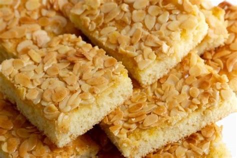 Gâteau de blancs d oeufs Easy Cakes To Make How To Make Cake Almond