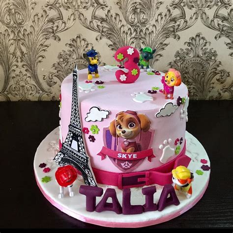 Torten online bestellen und kreative tortenkonzeption. Issa schicker Paw-Patrol-Kuchen für eine 3-jährige Talia ...