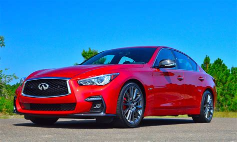 © provided by motortrend 2016 infiniti q50 red sport 400 side in motion 02 the vr itself is a pretty marked departure for infiniti. 2018 Infiniti Q50 Red Sport 400 Quick Spin Review & Test Drive