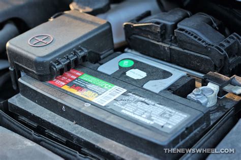 6 Essential Car Battery Maintenance Tips The News Wheel