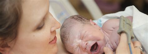 Primera respiración del recién nacido canalSALUD