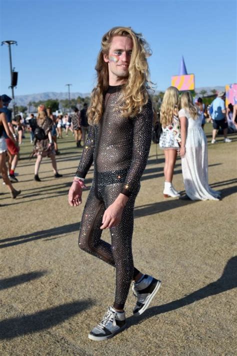 Glitter Boobs And 4 Other Festival Fashion Looks We Can T Look Away From