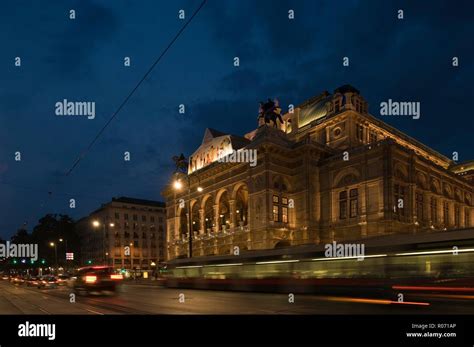 Wien Staatsoper Vienna Opera House Stock Photo Alamy