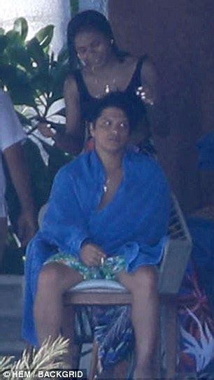 | bruno mars thanks girlfriend bruno mars sits next to his girlfriend jessica caban while attending the 2014 grammy awards held. Bruno Mars shows off healthy physique with a growing belly ...