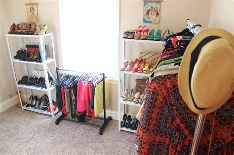 Have fun with the project by customizing the room to if your closet is cluttered and cramped, why not migrate your clothes to a spacious new space—that underused spare room? Dina's Days: Turning a Spare Room Into a Dressing Room or ...