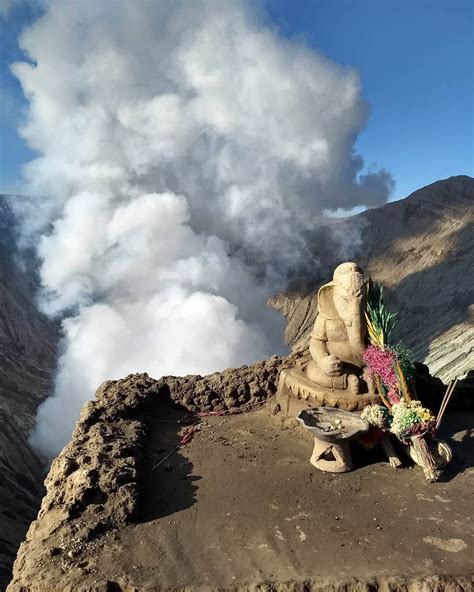 Ganesha Altar At The Edge Of Mt Bromo Crater Wordzz