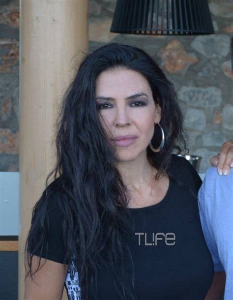 Έκανε το τηλεοπτικό της ντεμπούτο. Ναταλία Δραγούμη: Περνάει χαλαρές στιγμές στην Κρήτη ...