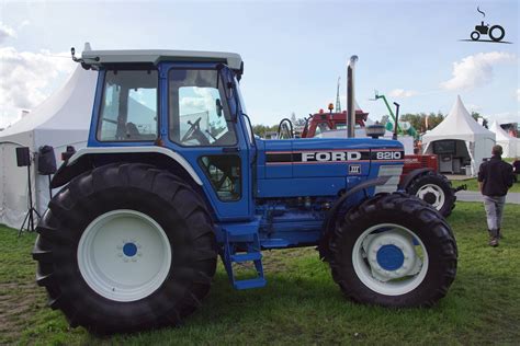 Ford 8210 France Tracteur Image 1264418