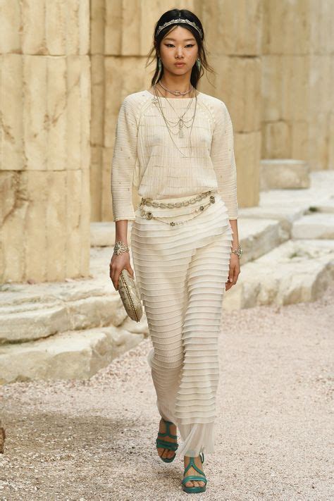 Pleating At Chanel Resort 2018