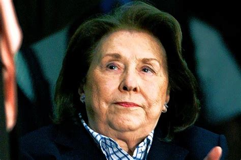 Dorothy Rodham Hillary Clintons Mother Dies At 92 Wsj