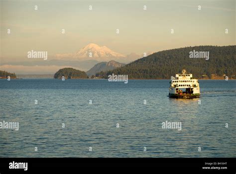 Usa Washington San Juan Islands A Ferry And Mt Baker Stock Photo