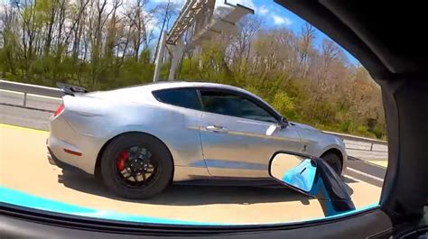 2020 Ford Mustang Shelby Gt500 Thousand Hp Races Corvette Zr1 Battle