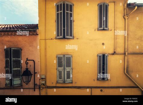 Yellow House From Cannes Stock Photo Alamy