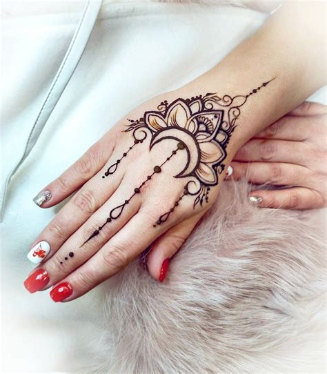 Pin By Anastasia Vovk On Henna Henna Style Tattoos Henna Tattoo