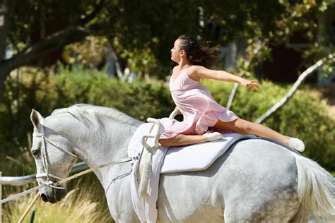 Equestrian Vaulting Gymnastics Lessons On Horseback Thousand Oaks