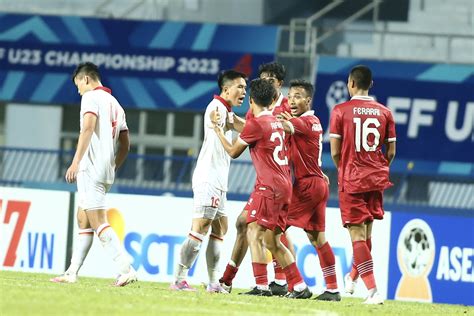 Hậu Vệ U23 Việt Nam Bị Fan Cuồng Indonesia Tấn Công Sau Trận Chung Kết