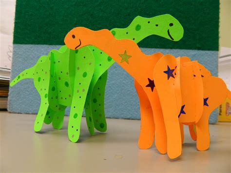 9 Wonderful Dinosaur Crafts And Activities For Preschoolers | Styles At ...