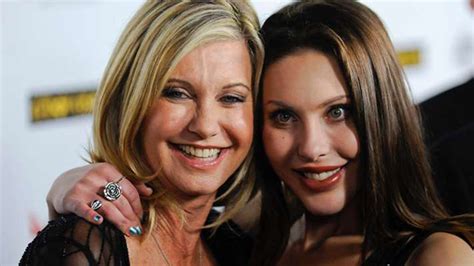 Olivia Newton Johns Daughter Reveals Wedding Plans At Dwts