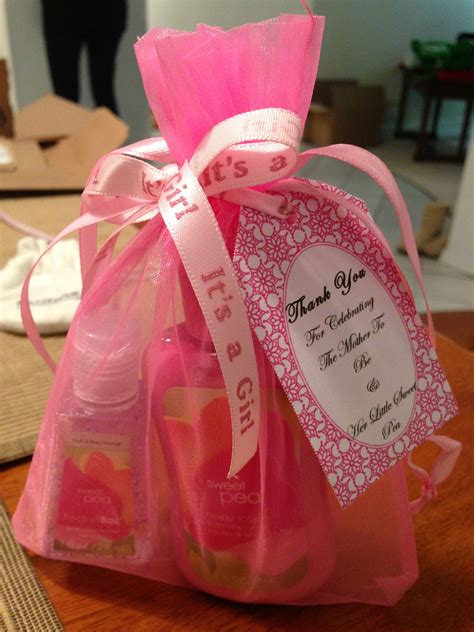 Fun bathtime entertainment for toddlers, babies, and children. Pin by Zahira Salinas on My Baby Shower | Baby shower ...