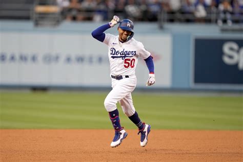 Dodgers Watch Mookie Betts Incredible Home Run Swing In Slow Motion