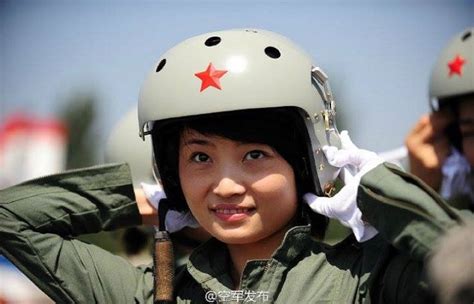 One Of Chinas First Female J 10 Fighter Jet Pilots Died During