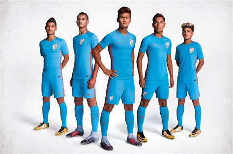 ₹ 300/ set get latest price. Il nuovo kit Nike dell'India - Marte