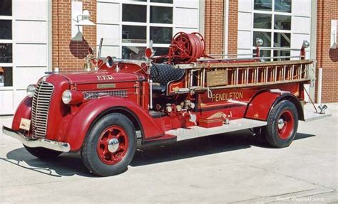 1930s Diamond T Fire Truck Fire Trucks Fire Equipment Fire Rescue