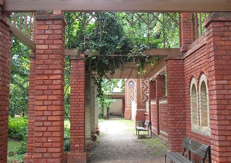 Besuchen sie unseren vielseitigen mustergarten. Ziegel, Klinker. Keramische Baustoffe für den Garten- und ...