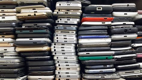 Your Guide To Cell Phone Recycling Cjd E Cycling