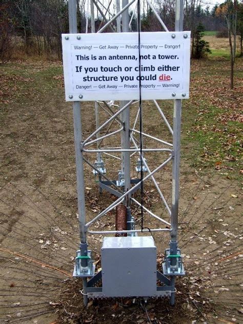 Join us as we start the process to installing the hinged base plate for the rohn 25 self supported antenna tower. 17 best Radio Towers images on Pinterest | Tours, Towers ...