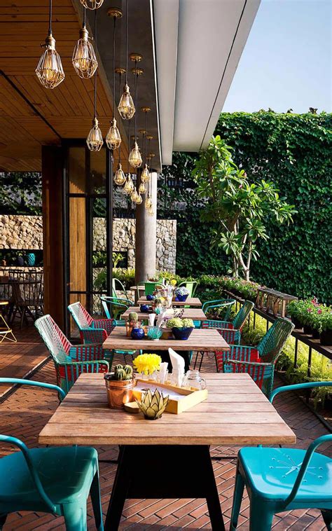 This post for patio decorating ideas on a budget contains affiliate links. Restaurant design paradisiaque au cœur de l'Indonésie ...