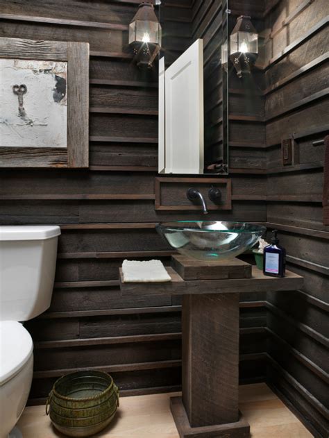 Sometimes all you need is a simple place to unwind, and these charming cottages and cabins show you how to have everything you need in a small space. RUSTIC SMALL BATHROOM IDEAS
