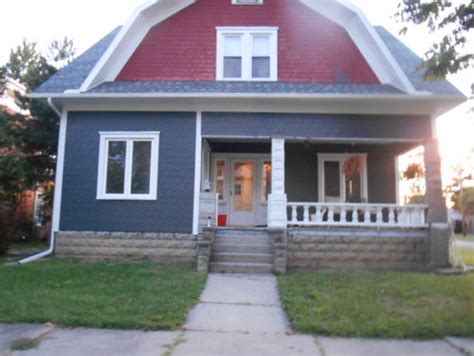 The exterior colors of your house say a lot about your style preferences. what color should i paint my foundation?