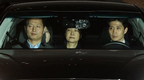 Mantan Presiden Korea Selatan Park Geun Hye Ditangkap