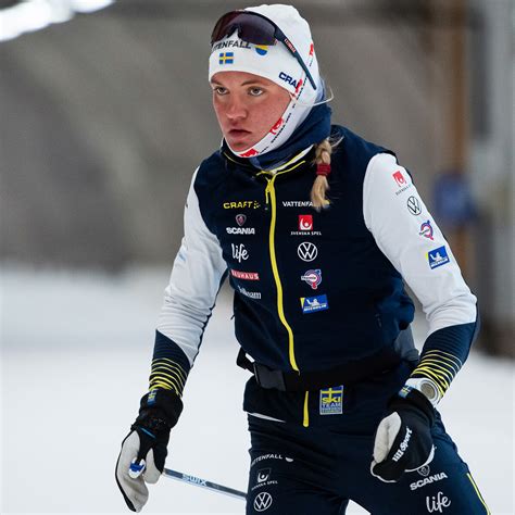 Pagesbusinessesmedia/news companybroadcasting & media production companysvt sportvideoslinn svahn om skidskytte. Linn Svahns stenhårda svar - efter jämförelsen med Stina ...