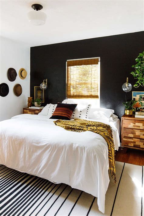 25 Accent Wall Ideas That Will Instantly Transform Any Room Black