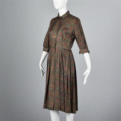 1950s Paisley Print Shirtwaist Dress Style And Salvage