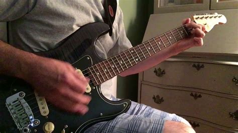 Det vart laga ein musikkvideo der milder og mick jagger snakkar i garderoben hennar, før ho kjem ut på scenen og framførar songen i lag med han. "Beast of Burden" (Rolling Stones) solo instrumental ...