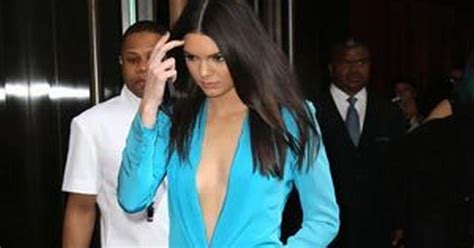 Kendall Jenner Risks Embarrassing Wardrobe Malfunction As She Nearly