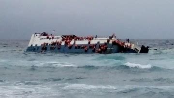 Insiden kapal selam al rusia, kursk, yang tenggelam dikenang karena operasi pengangkatannya yang rumit dan menyedot biaya besar. Kapal Tenggelam di Tanjung Priok, Seorang Tewas