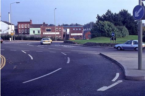 Fareham Quay Street Roundabout 1988 © Barry Shimmon Cc By Sa20