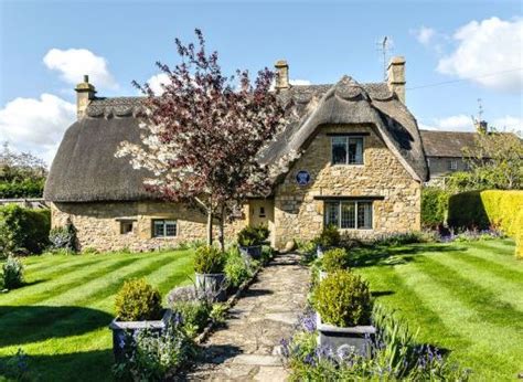 Thatched Self Catering Country Cottages In England English Thatched